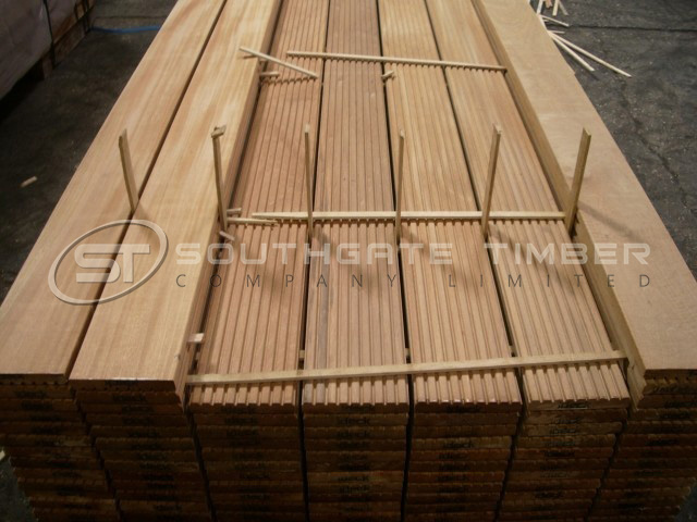 Yellow Balau 21 x 145mm Smooth/Castle