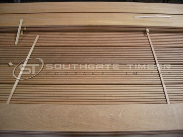 Yellow Balau 21 x 145mm Smooth/Castle