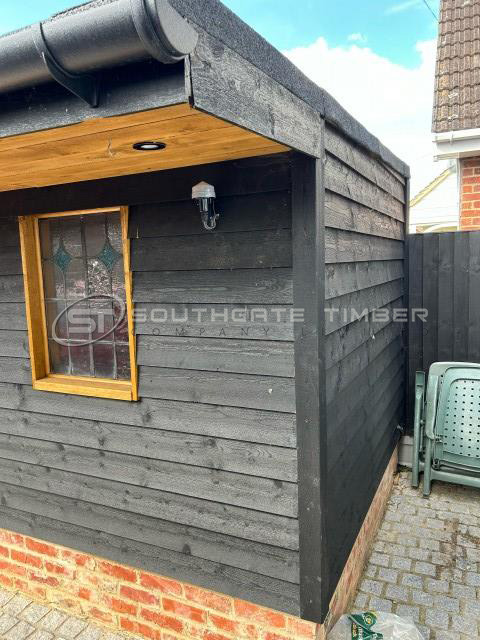 Black Barn 24 x 136mm Classic Bevel Cladding