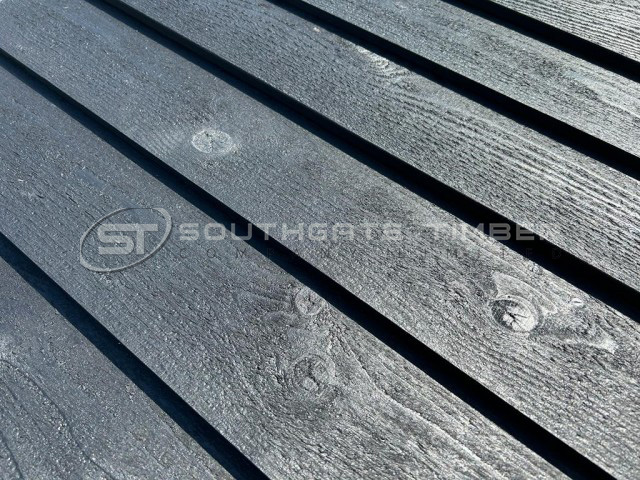 Black Barn 24 x 136mm Classic Bevel Cladding