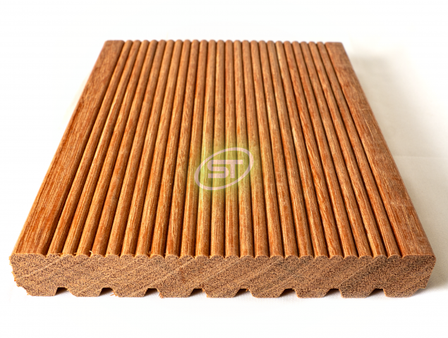 Yellow Balau 21 x 145mm Castle/Reeded